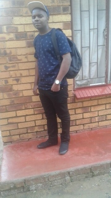 lazy-boy, 35 Tembisa, Gauteng, South Africa