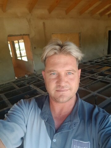 Johannes lekker, 49 Zeerust, North West, South Africa