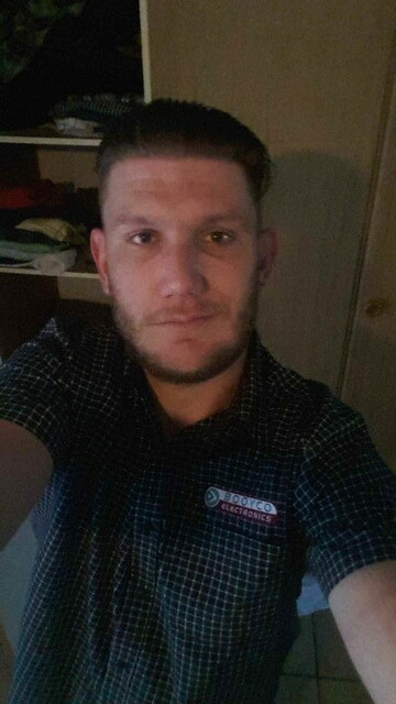 Guitarguy, 35 Vanderbijlpark, Gauteng, South Africa