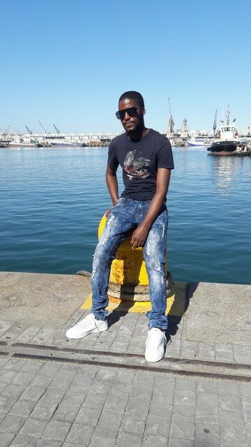 Vho raphi, 34 Cape Town, Western Cape, South Africa