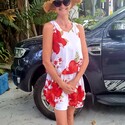 Queen Bee Gallery Photo 8