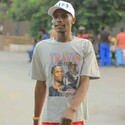 The tall guy Gallery Photo 1